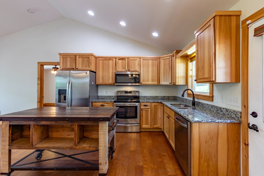 415512 Blairsville Residential