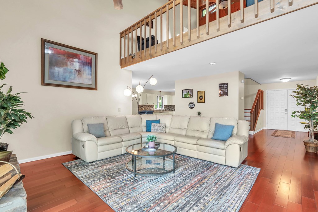 415527 Hayesville Residential