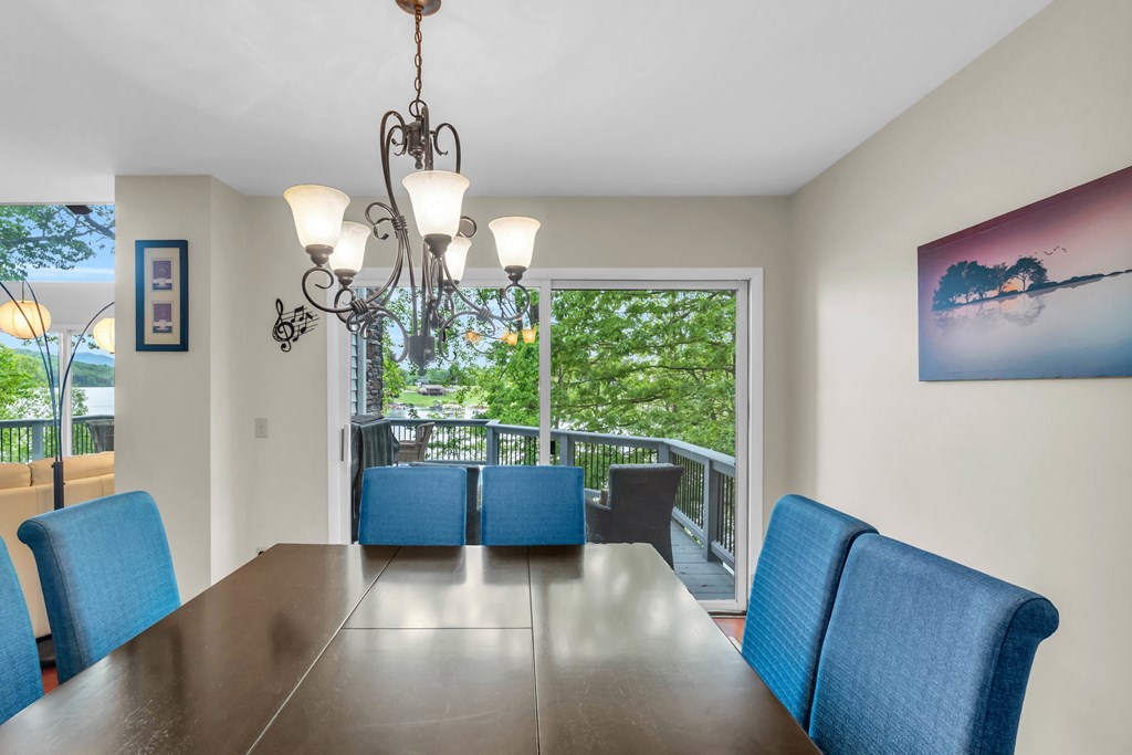 415527 Hayesville Residential
