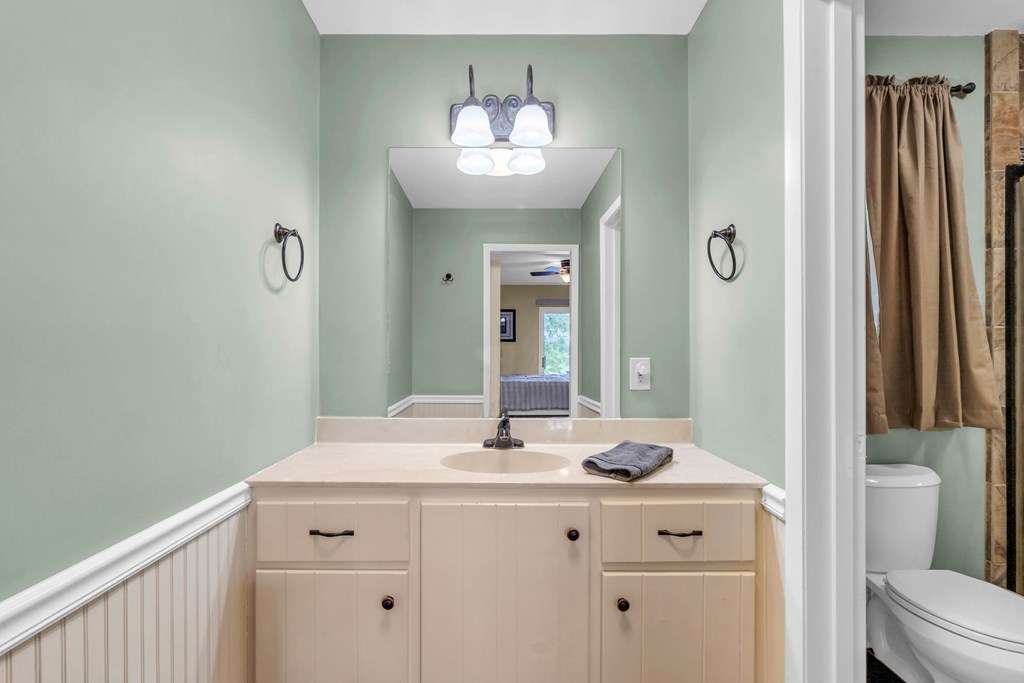 415527 Hayesville Residential