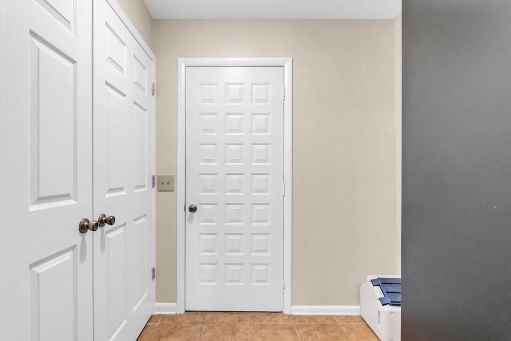 415527 Hayesville Residential