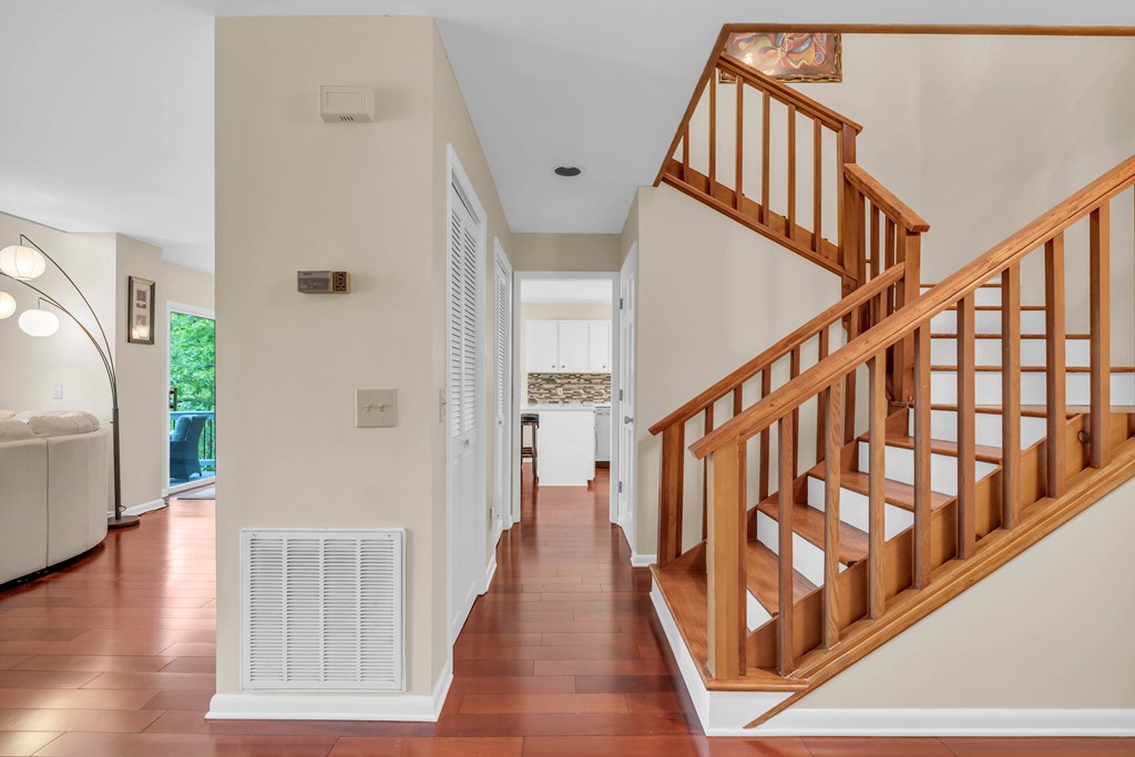 415527 Hayesville Residential