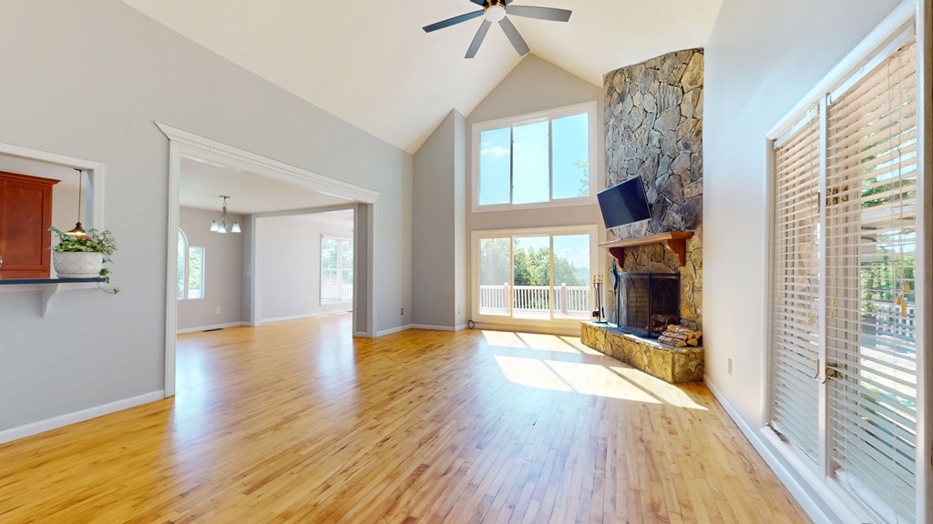 415528 Murphy Residential