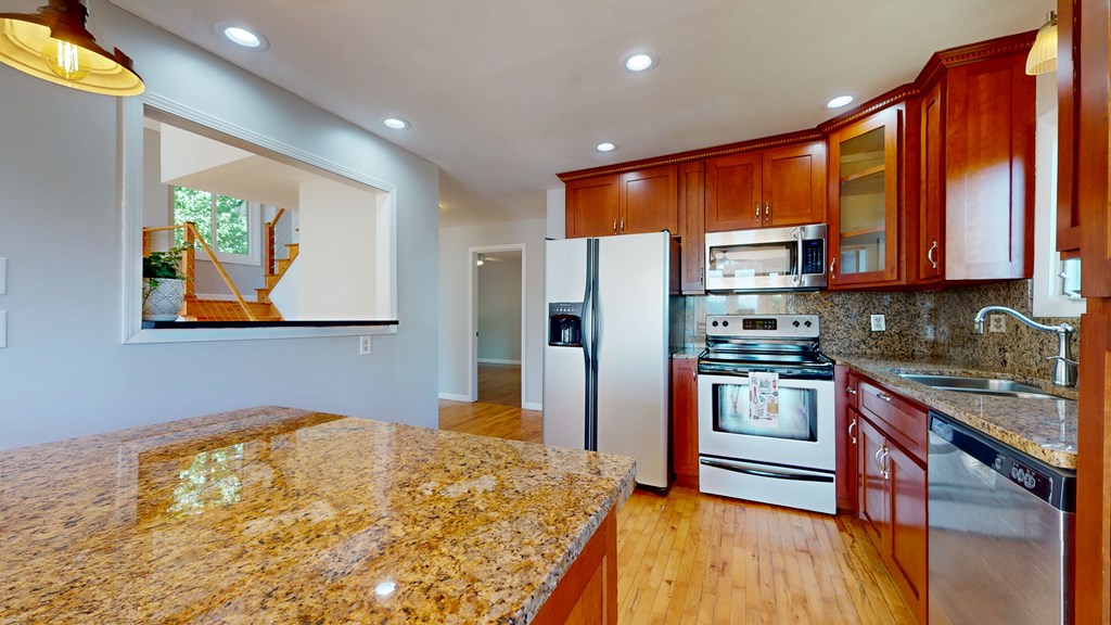415528 Murphy Residential
