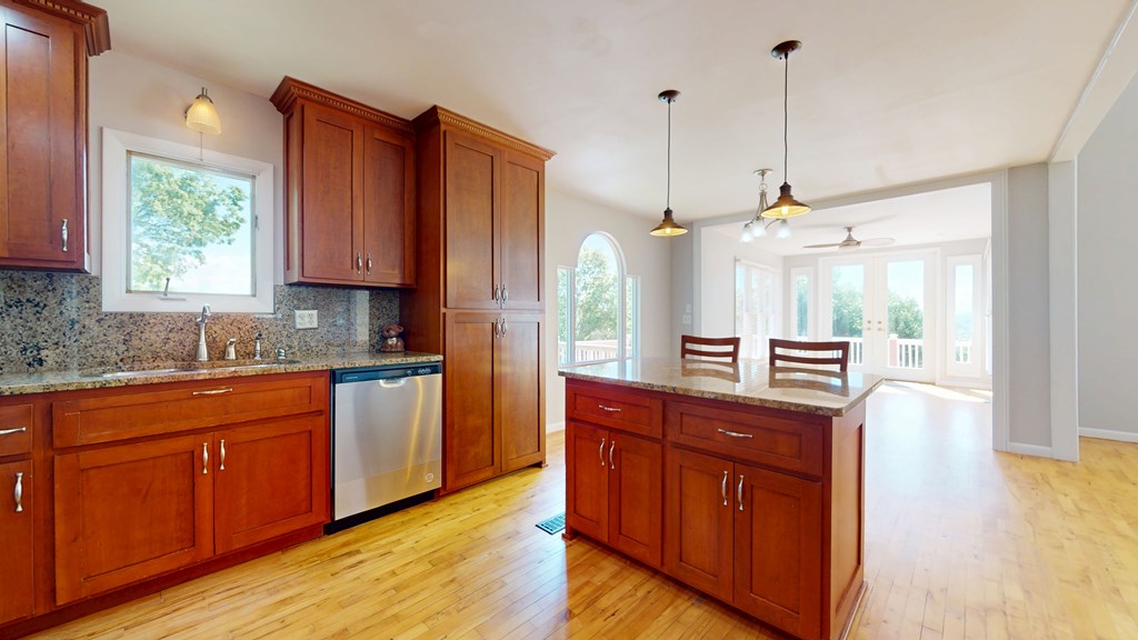 415528 Murphy Residential