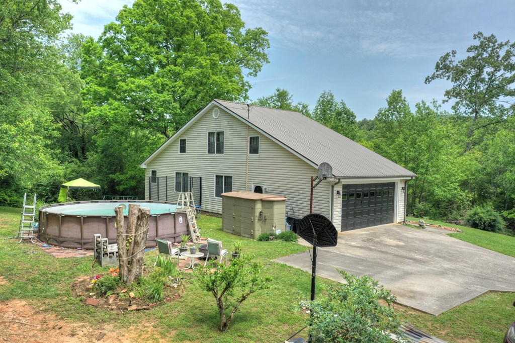 415543 Mineral Bluff Residential