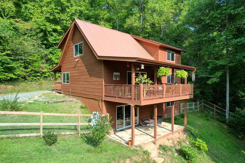 415549 Hayesville Residential