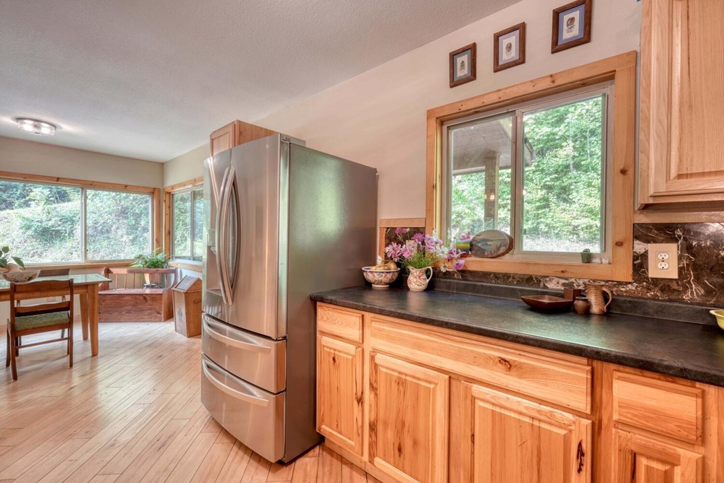 415549 Hayesville Residential