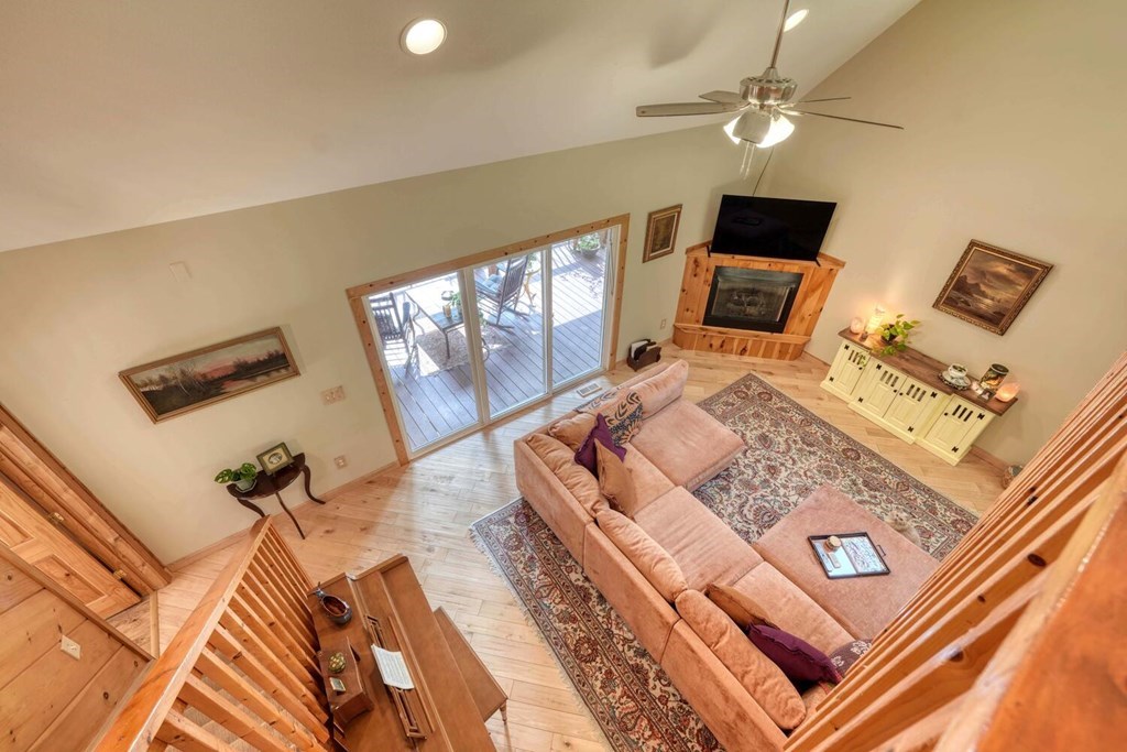 415549 Hayesville Residential