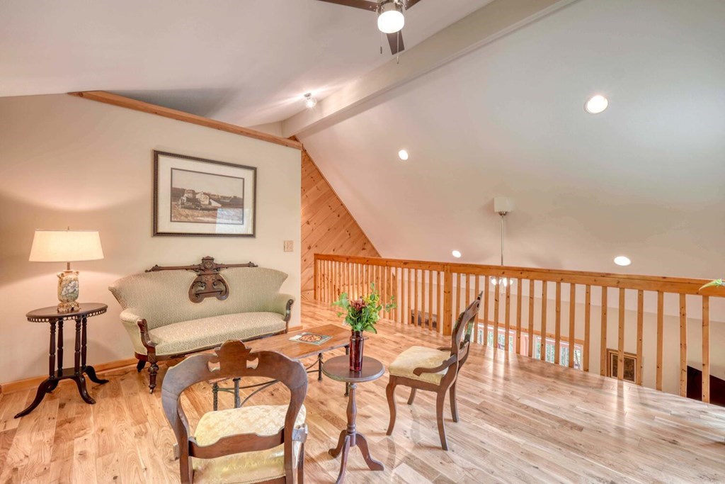 415549 Hayesville Residential
