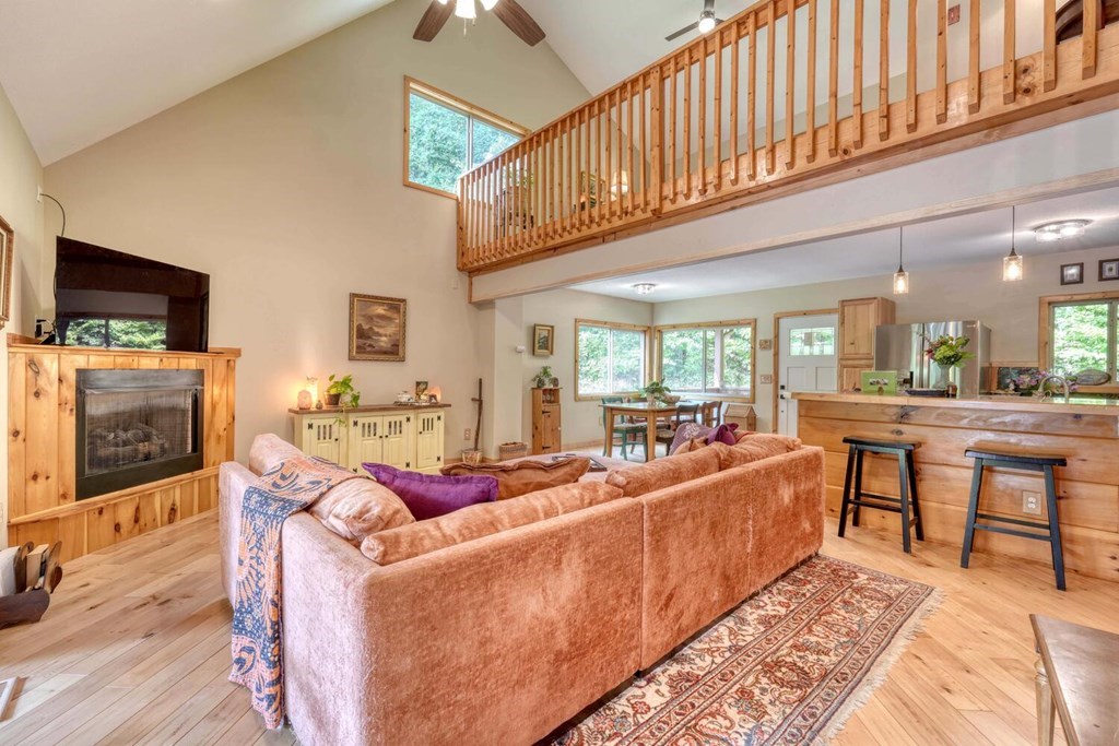 415549 Hayesville Residential