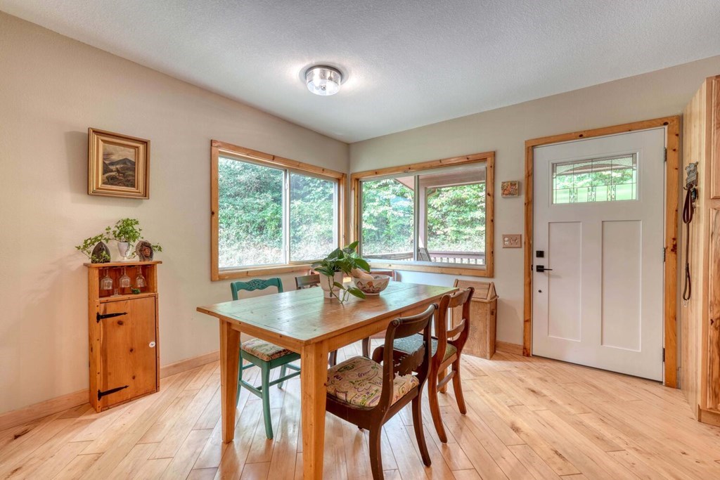 415549 Hayesville Residential