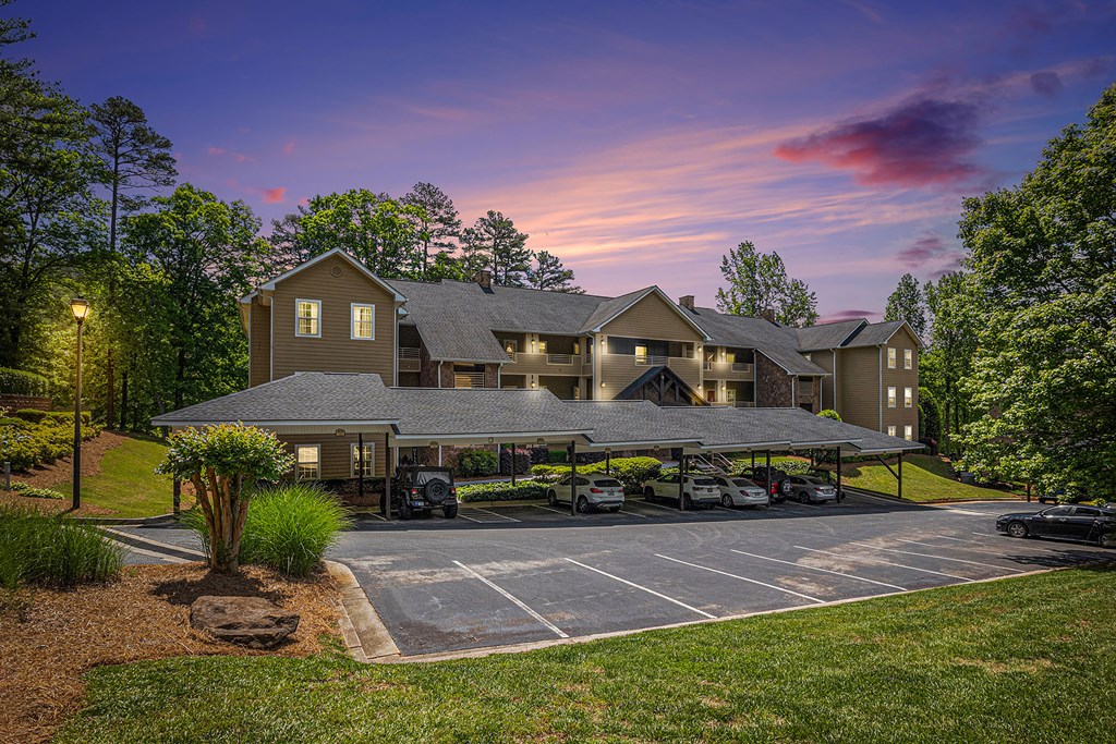 415554 Clayton Condominium