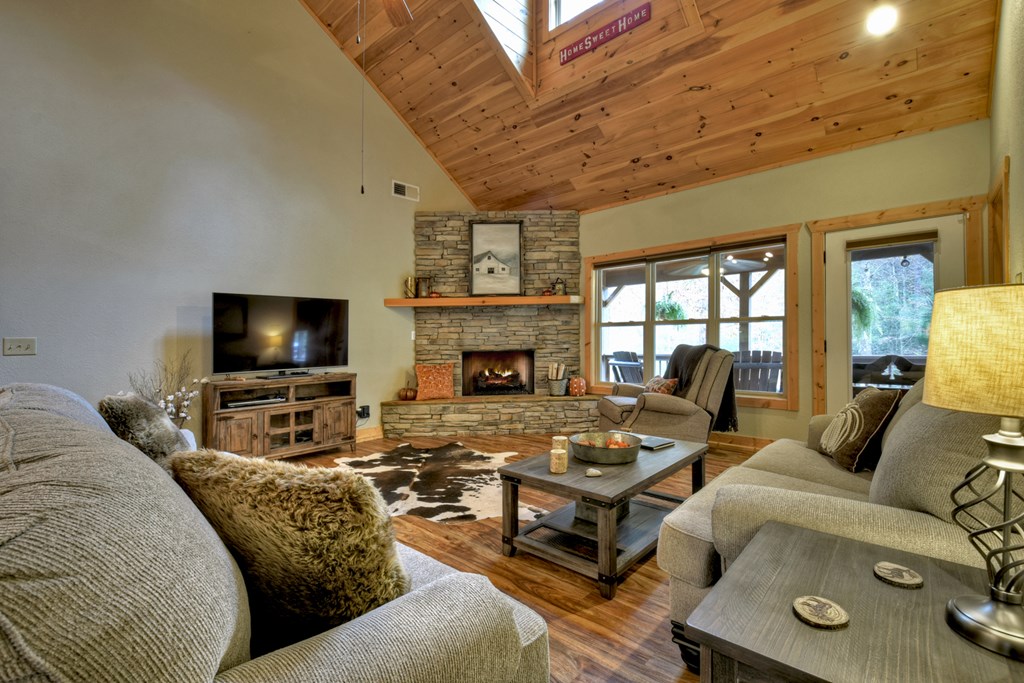 415556 Morganton Residential