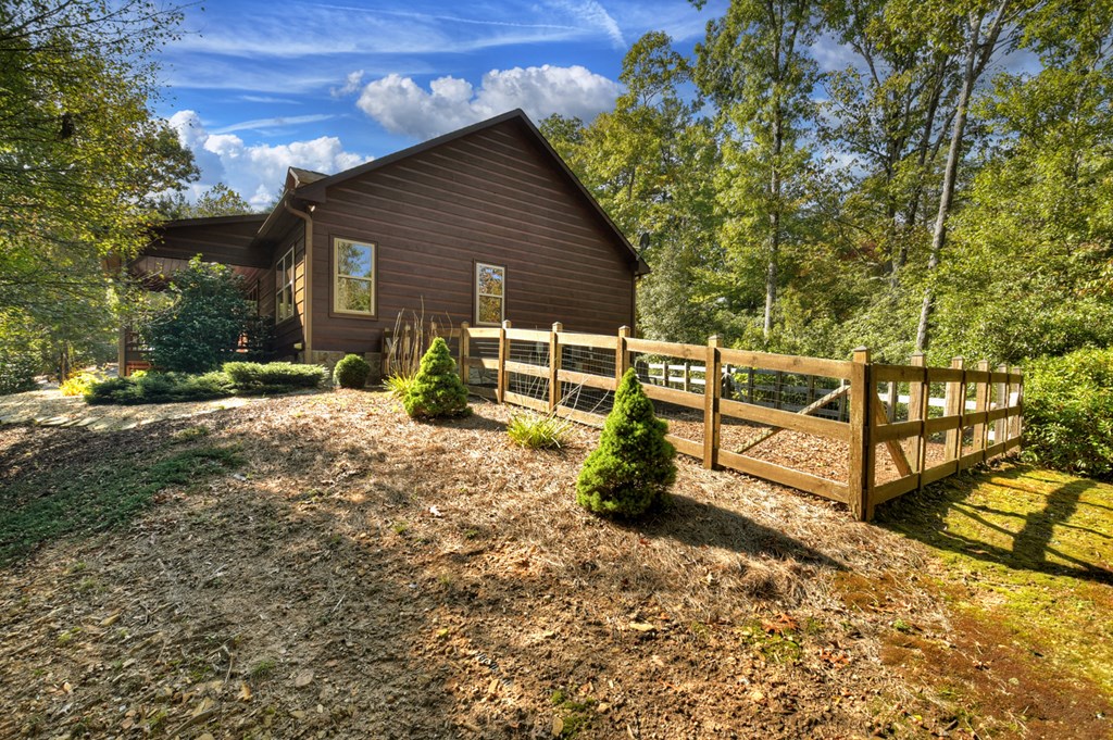 415556 Morganton Residential