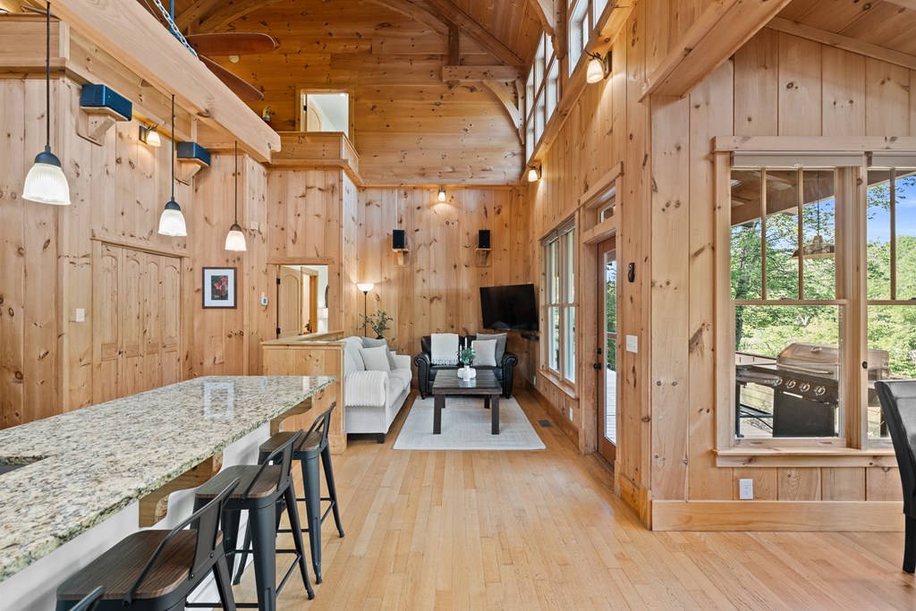 415561 Blue Ridge Residential