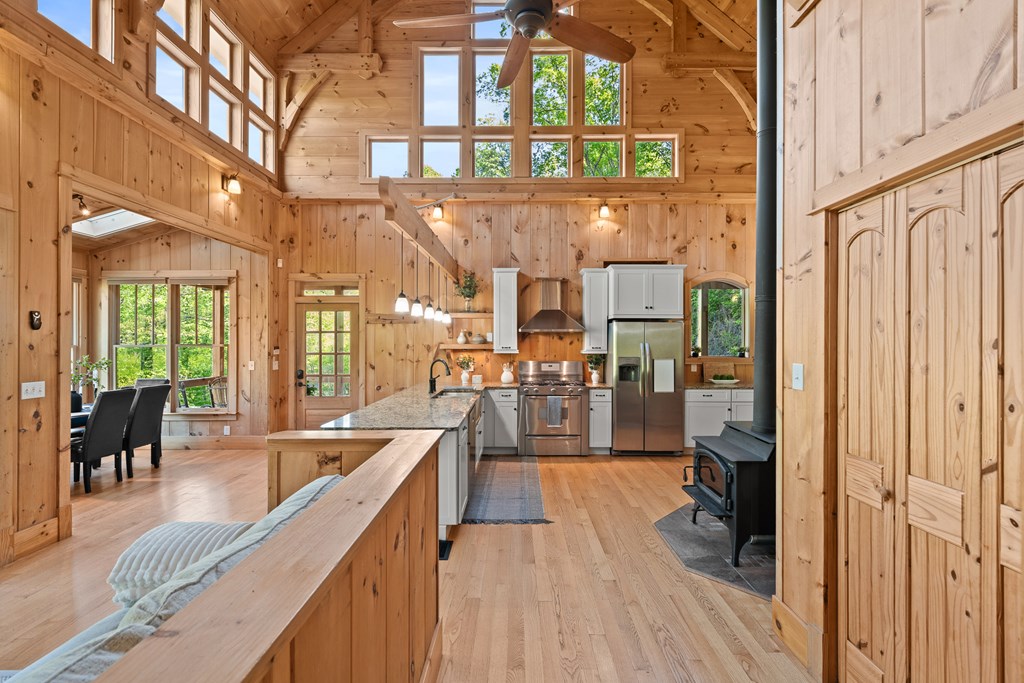 415561 Blue Ridge Residential