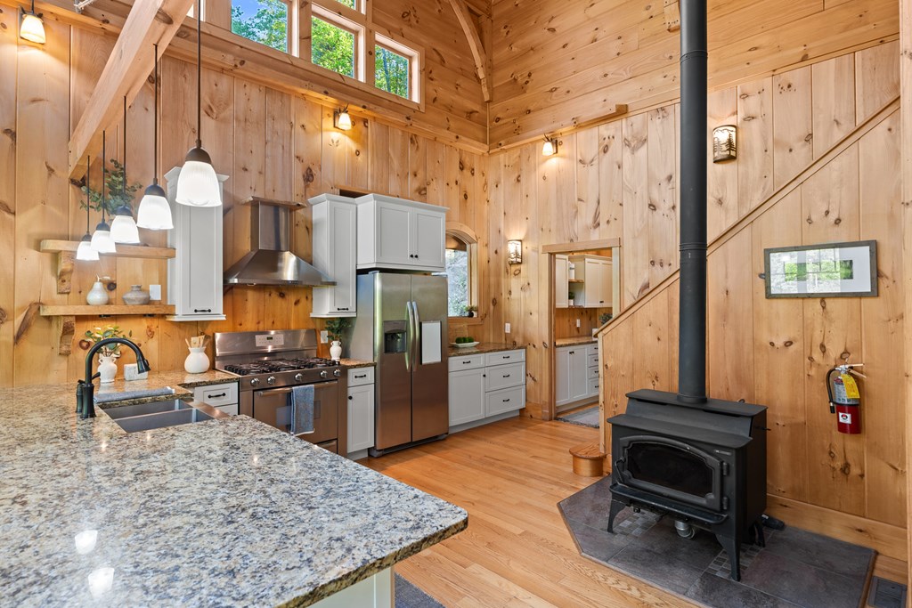 415561 Blue Ridge Residential
