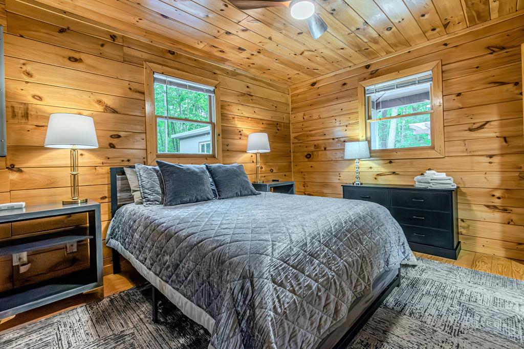 415565 Blue Ridge Residential