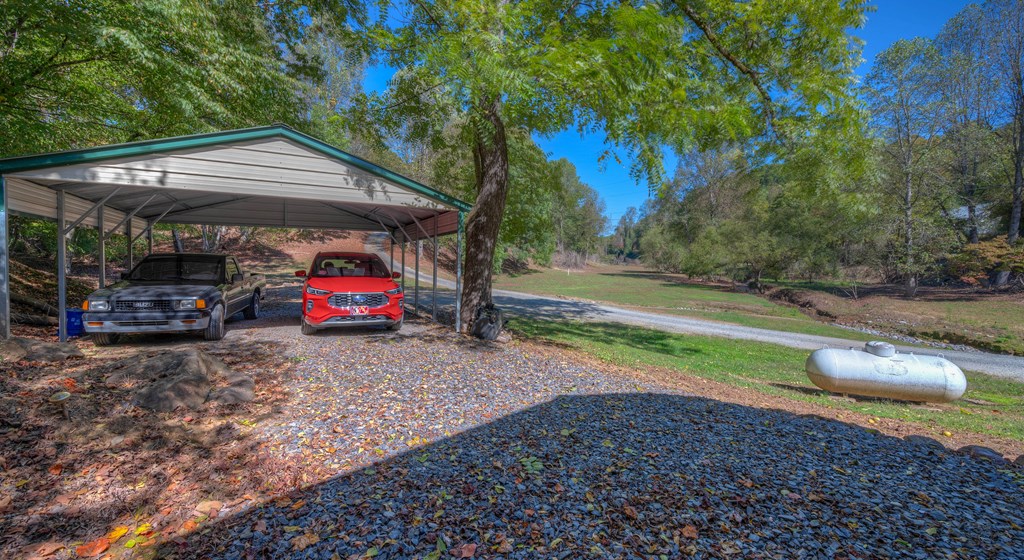 415566 Murphy Residential