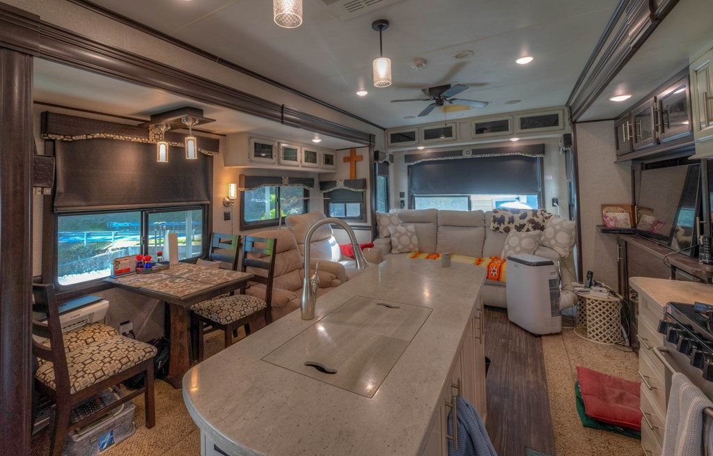 415566 Murphy Residential