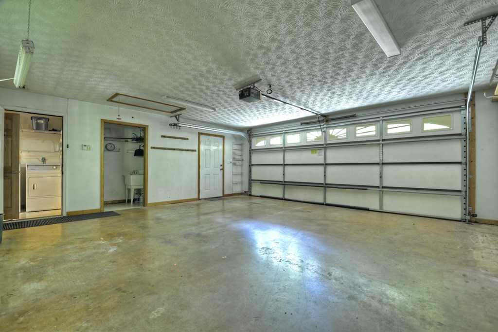 415567 Ellijay Residential