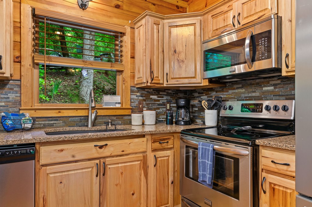 415590 Cherry Log Residential