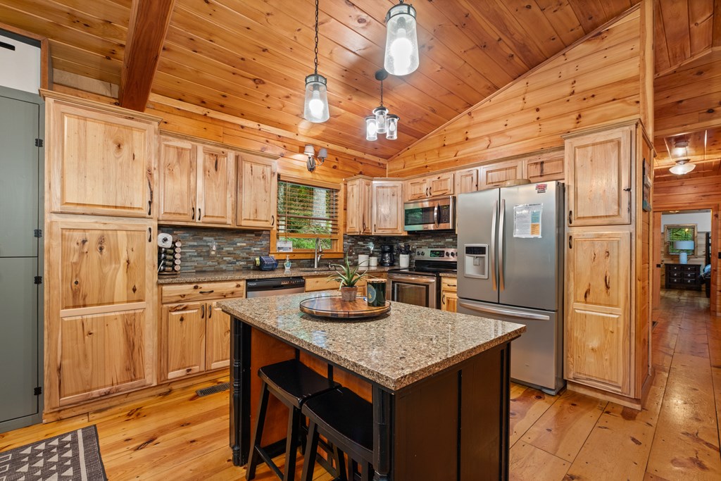 415590 Cherry Log Residential