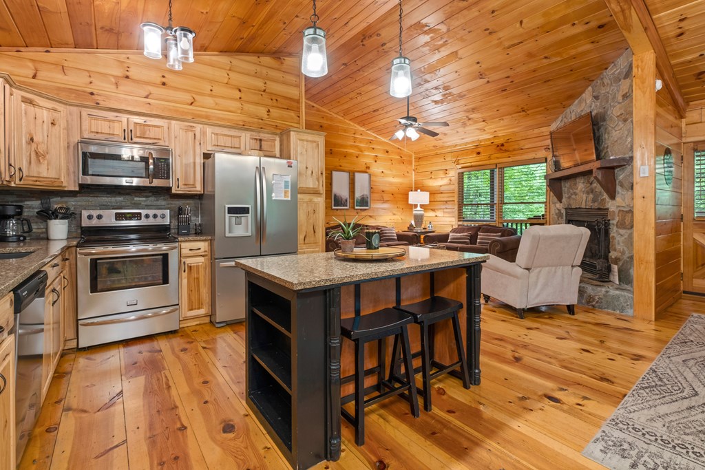 415590 Cherry Log Residential