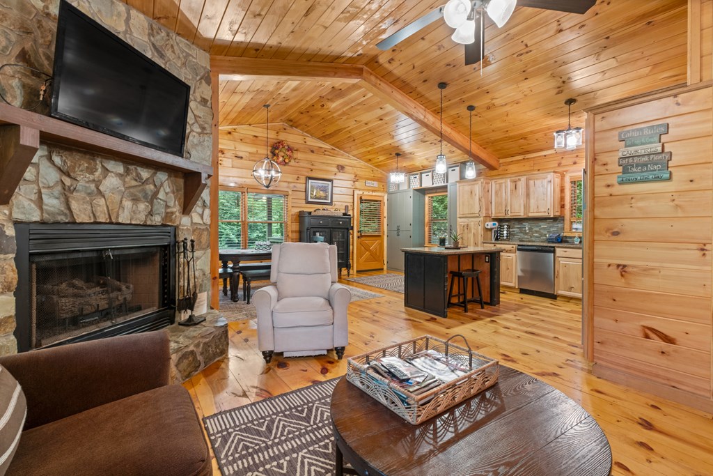 415590 Cherry Log Residential