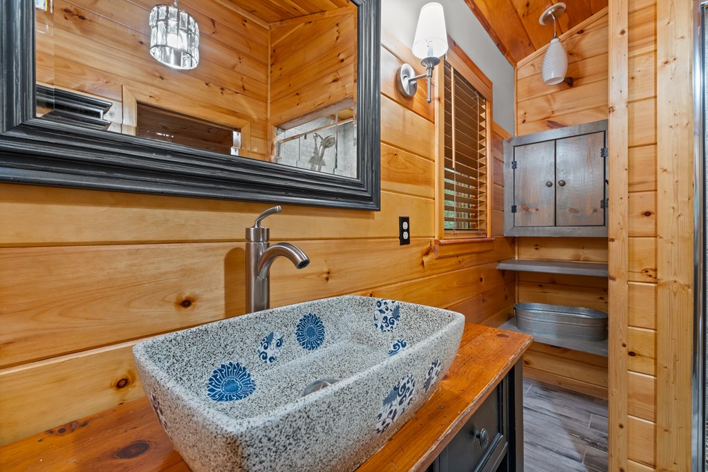 415590 Cherry Log Residential