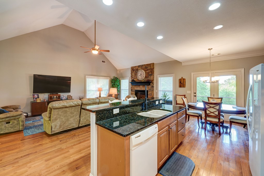 415591 Blairsville Residential