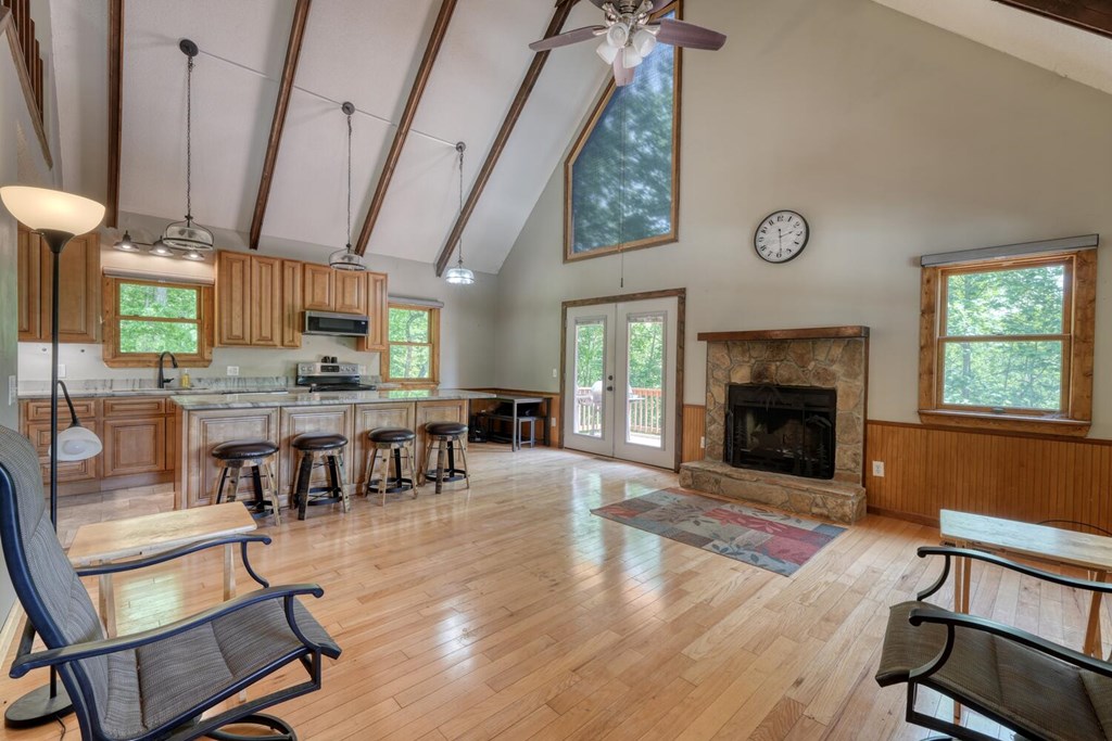415594 Hiawassee Residential