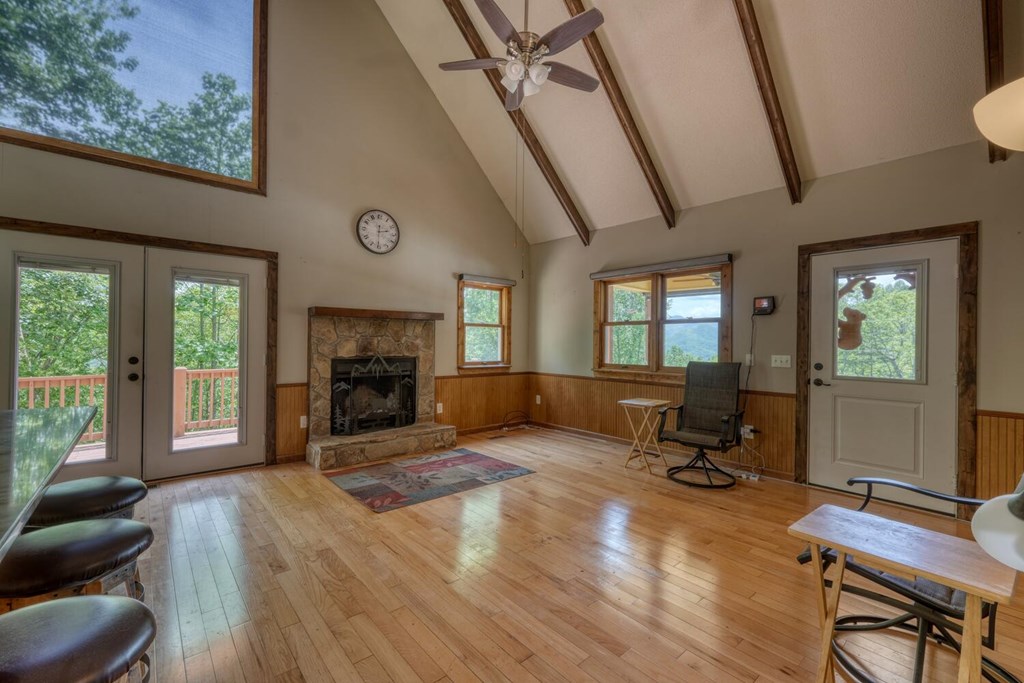 415594 Hiawassee Residential