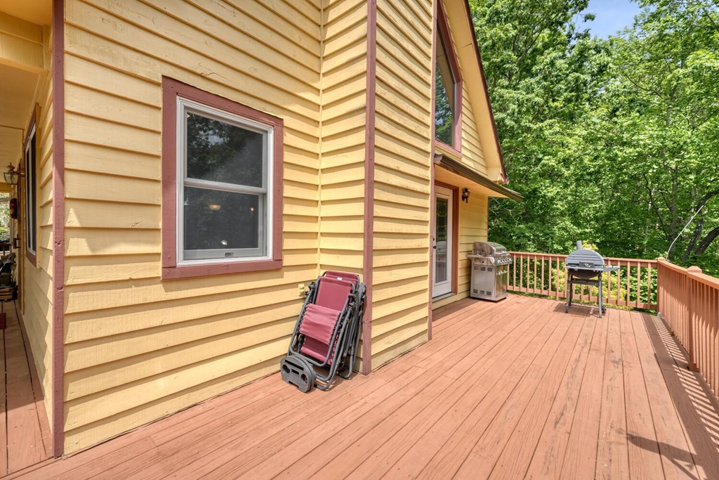415594 Hiawassee Residential