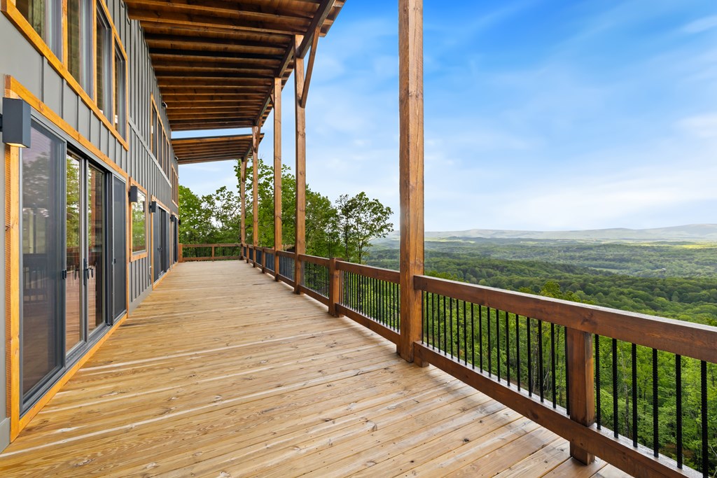 415595 Mineral Bluff Residential