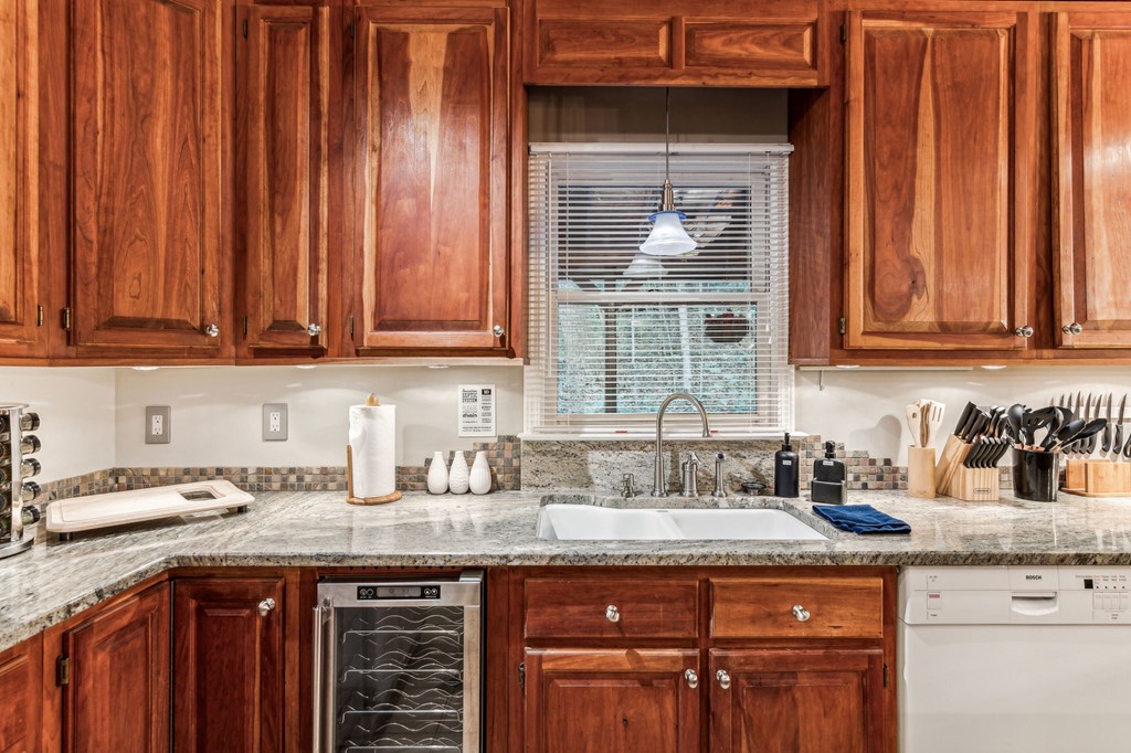 415601 Blue Ridge Residential