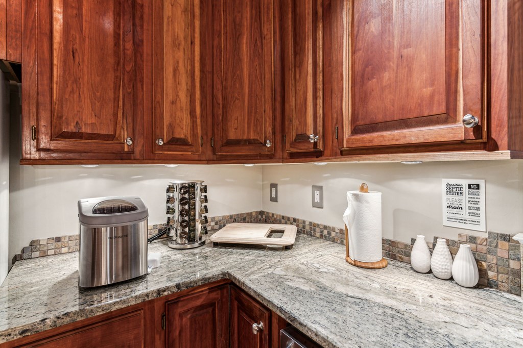415601 Blue Ridge Residential