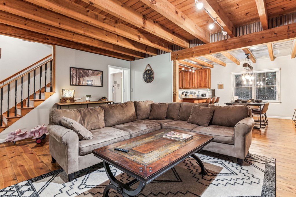415601 Blue Ridge Residential
