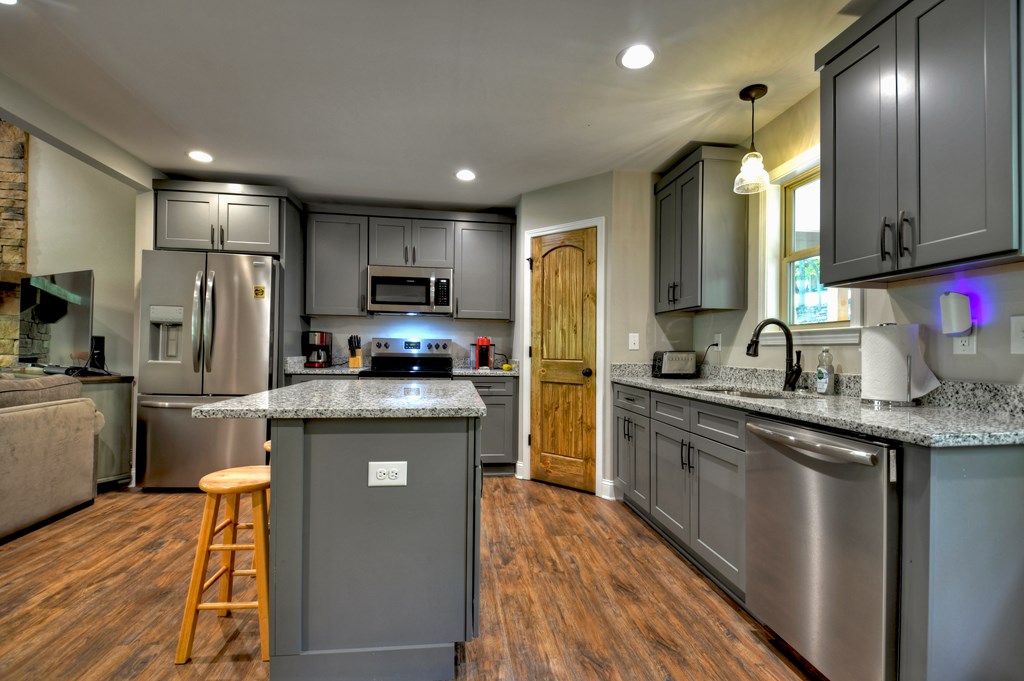 415604 Ellijay Residential