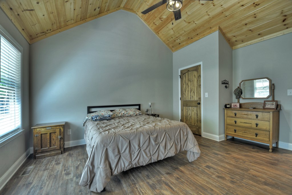 415604 Ellijay Residential