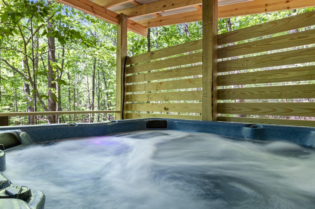 415610 Blue Ridge Residential