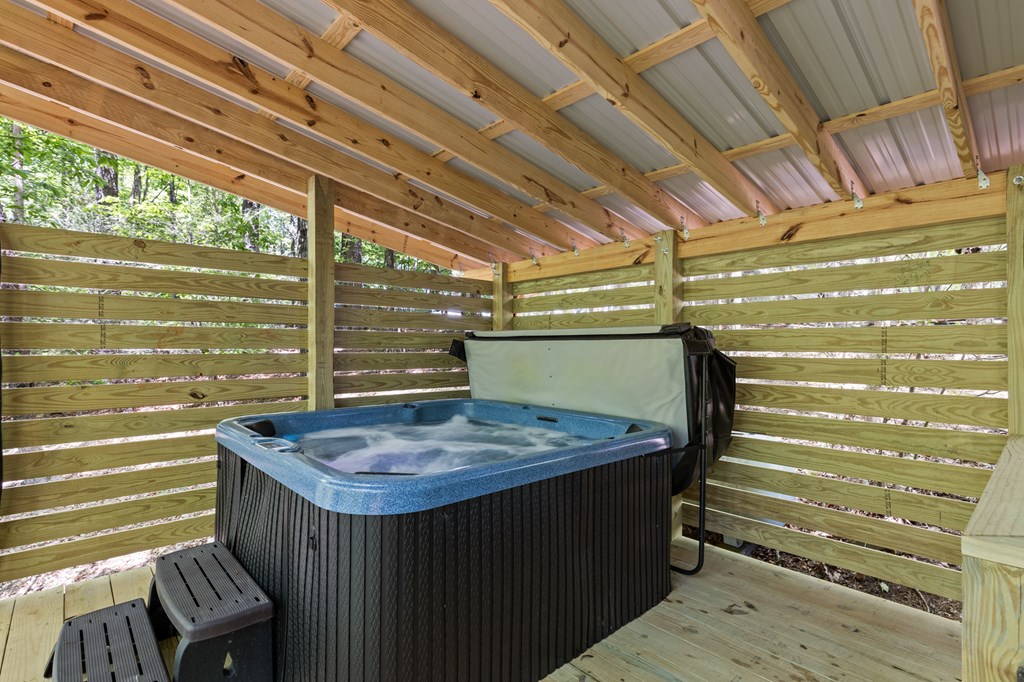 415610 Blue Ridge Residential