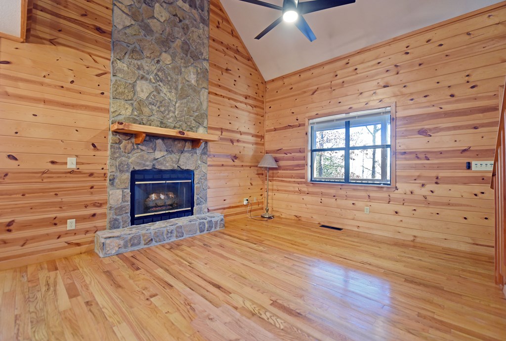 415619 Blairsville Residential