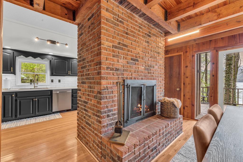 415621 Topton Residential