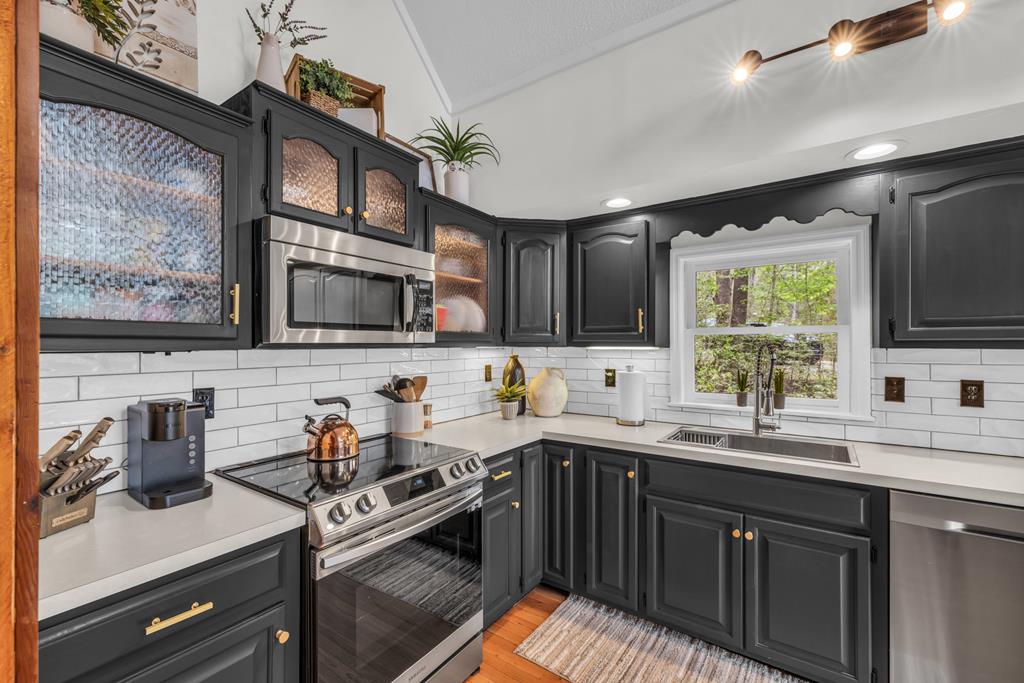 415621 Topton Residential