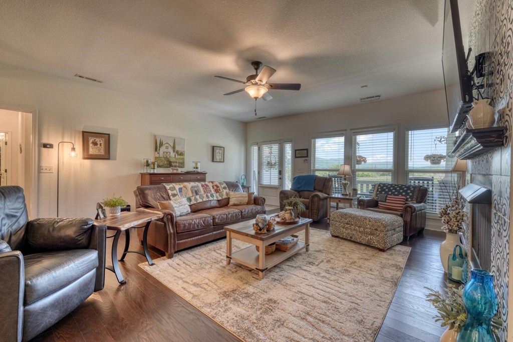 415634 Blairsville Residential