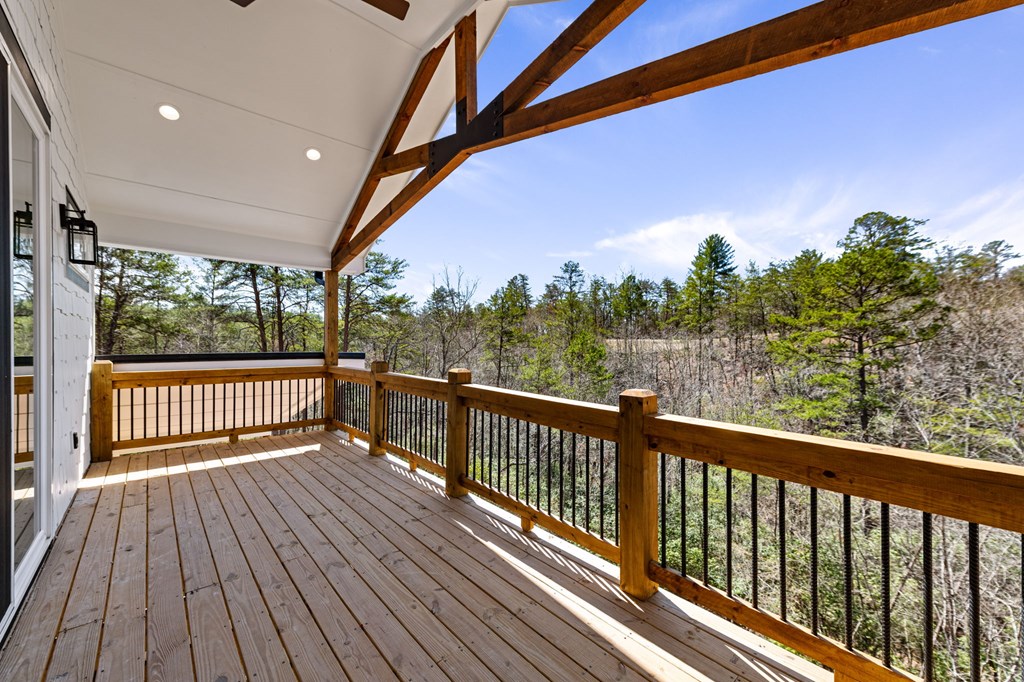 415642 Mineral Bluff Residential
