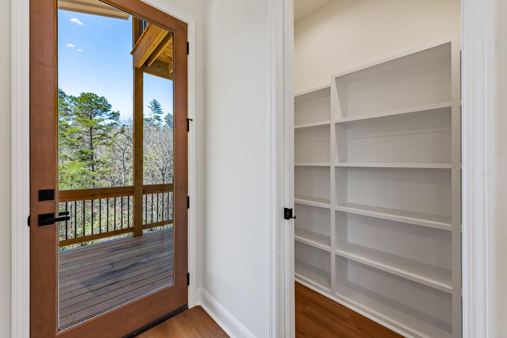 415642 Mineral Bluff Residential