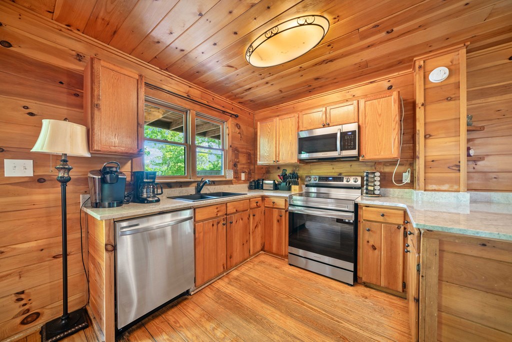 415643 Morganton Residential